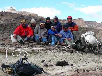 Equipo de Paleontología UNPSJB y colaboradores. Foto: Infouniversidades.