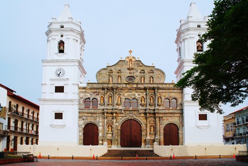 Fachada de la Catedral Santa María La Antigua de Panamá/Daniel E. Sánchez Q.