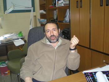 Arsenio Fernández, investigador del Área de Biología Celular, en el Instituto de Biomedicina de la Universidad de León (Ibiomed).