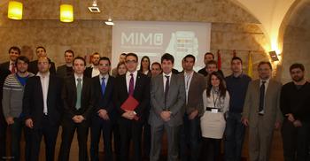 Representantes de empresas y profesores de la Universidad Pontificia de Salamanca, en la jornada del MIMO.