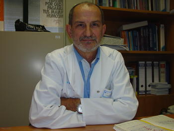 Miguel Barrueco, director de la Unidad de Tabaquismo del Hospital Clínico de Salamanca.