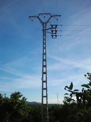 Torre de transporte de energía. Foto: Marcial Lorenzo.