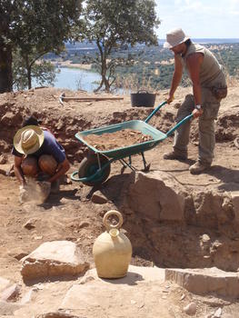 Excavación arqueológica de El Castillón.