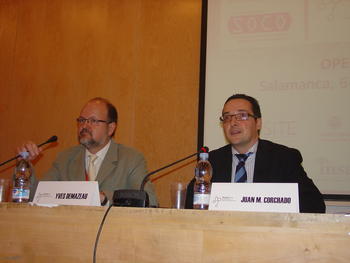 Yves Demazeau, a la izquierda, y Juan Manuel Corchado.