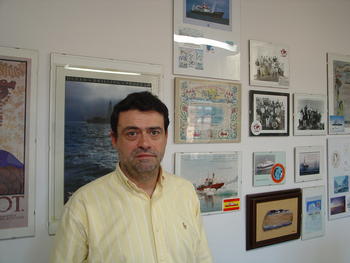 José Abel Flores, en su despacho