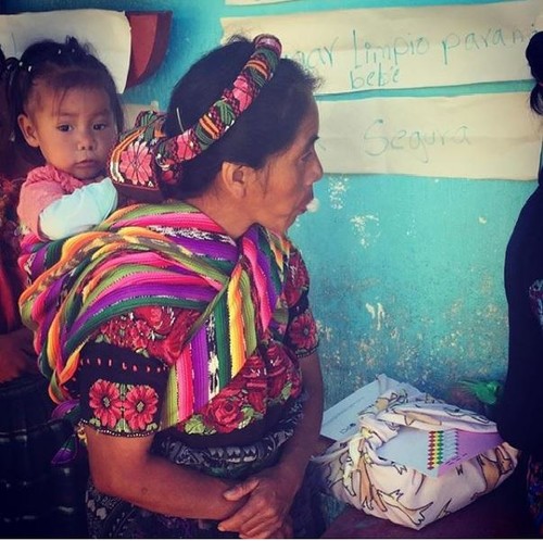 Campaña de vacunación infantil en San Juan Ostuncalco, Guatemala.