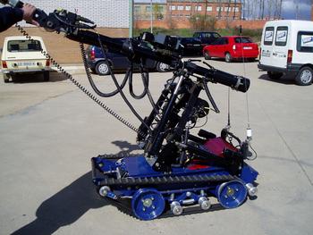 Robot Super M, utilizado por la Unidad de Tedax de León para la desactivación de explosivos.