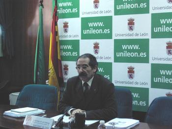 El catedrático de Ecología de la Universidad de León, Estanislao de Luis Calabuig