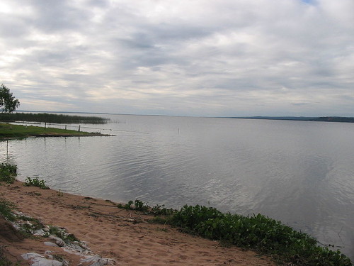 Lago Ypacaraí. Foto: U. Loyola.
