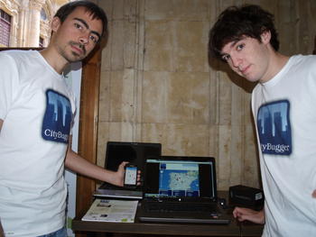Los alumnos zamoranos Rodrigo Olmo y Pedro Palacios, creadores de CityBugger.