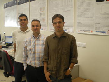 De derecha a izquierda. Daniel Álvarez, Roberto Hornero y José Víctor Marcos, del Grupo de Ingeniería Biomédica de la Universidad de Valladolid. 