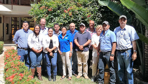 Grupo focal de actores clave de árboles en finca de la zona de Catacamas, Olancho.