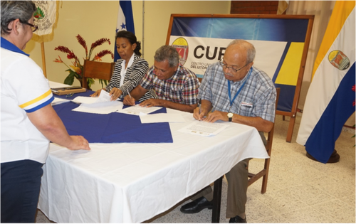 Firma de la carta de constitución de la Red Nacional de Monitoreo de Ecosistemas del Bosque Latifoliado de Honduras (REMEF Hn).