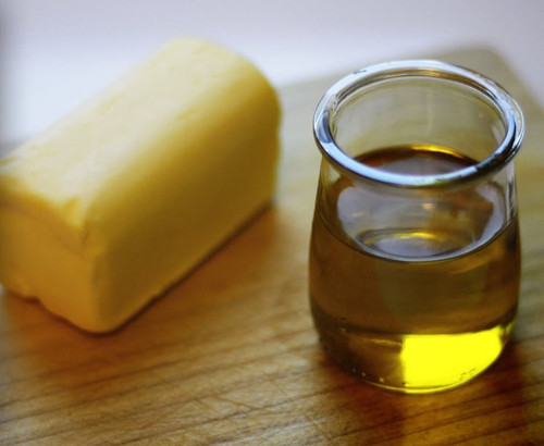 Mantequilla y aceite. Foto: F. Descubre.