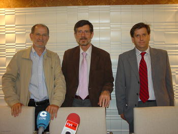De izquierda a derecha, Miguel Barrueco, Cándido Martín Luengo y Germán Martín.
