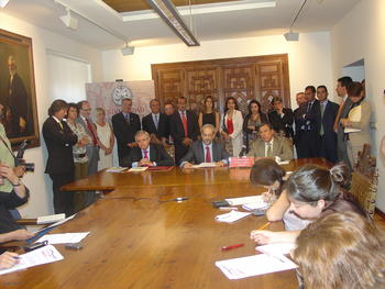 Acto del convenio entre la Universidad de Salamanca y la Gerencia Regional de Salud.
