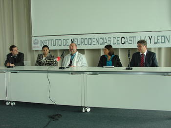 Presentación del programa de implantes cocleares en Jalisco.