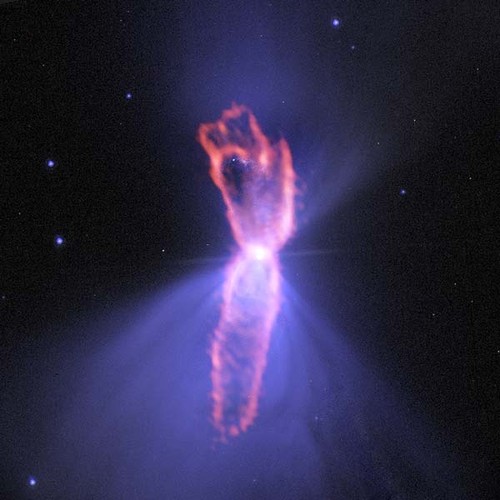 Imagen compuesta de la nebulosa del Bumerán, una nebulosa preplanetaria generada por una estrella moribunda/Créditos: ALMA (ESO/NAOJ/NRAO); NASA/ESA Hubble; NRAO/AUI/NSF