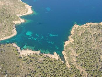 Vista aérea de Santa María, en la isla de Cabrera.