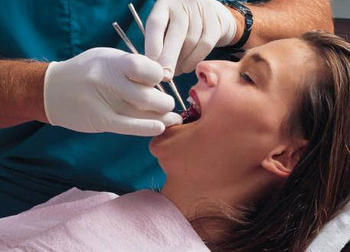 Paciente en el dentista (FOTO: Infouniversidades).