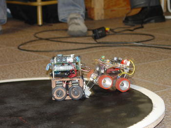 Robots en una competición de la pasada edición de Robolid