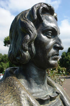 Escultura de Cristóbal Colón ubicada en Portugal.
