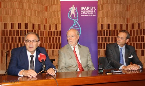 De izquierda a derecha, Antonio Muro, Phillip Sharp y Mariano García.