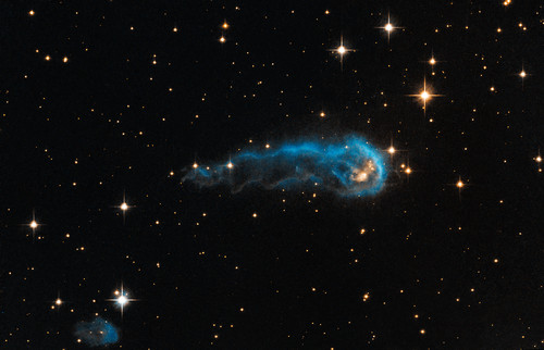 Protoestrella llamada IRAS 20324+4057, a 4.500 años luz de distancia. Foto: IAC.