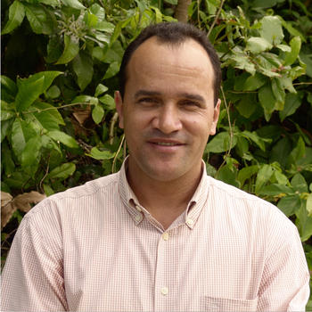 Rolando Pérez Mendieta, botánico panameño y autor del libro 