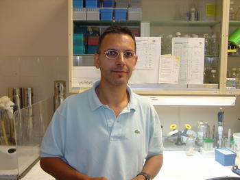 Luis Mariano Mateos Delgado, profesor de Microbiología , investigador del área de Microbiología de la Universidad de León.