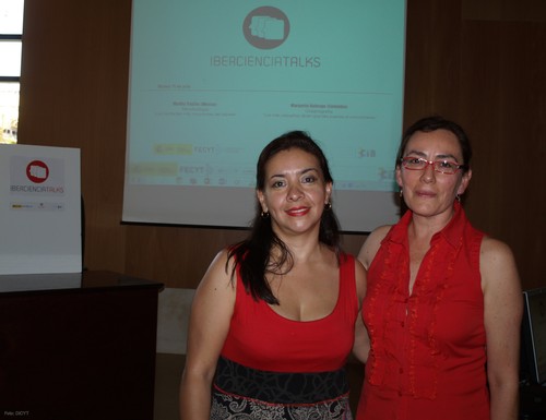 Margarita Buitrago, a la izquierda, y Martha Trujillo.