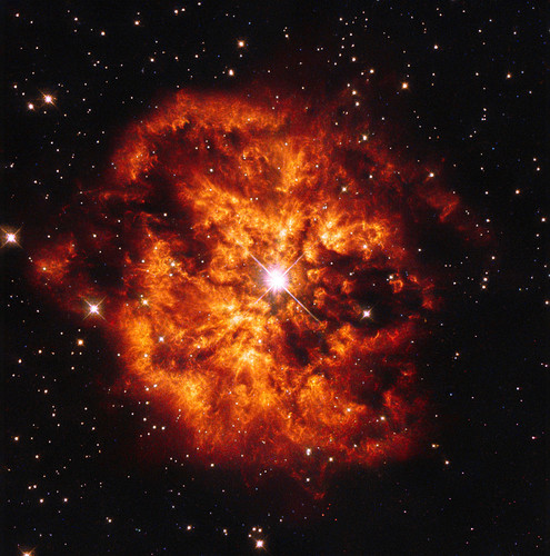 Una estrella Wolf-Rayet y la nebulosa que la rodea captada por el telescopio espacial Hubble./Crédito: NASA/ESA Hubble Space Telescope.