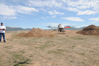 UAV Microdrones en el yacimiento de Segeda (Zaragoza). Foto: J. J. Zancajo.