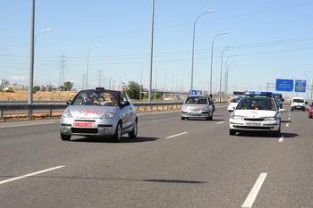 Los coches del CSIC circulando. Foto: CSIC.