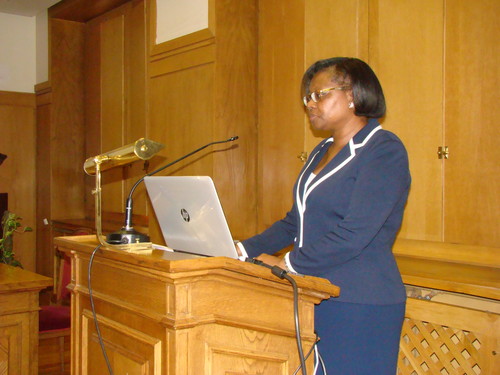 La investigadora del Instituto Oftalmológico Nacional de Angola (IONA) Isabel Alexandre.