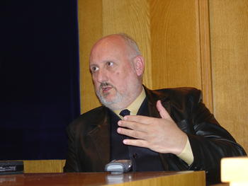 El investigador del CSIC, Alberto Ferrús