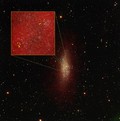 ALMA descubriÃ³ una inesperada poblaciÃ³n de nubes interestelares compactas dentro de la galaxia enana irregular WLM. CrÃ©ditos: B. Saxton (NRAO/AUI/NSF); M. Rubio et al., Universidad de Chile, ALMA (NRAO/ESO/NAOJ); D. Hunter y A. Schruba, VLA (NRAO/AUI/N