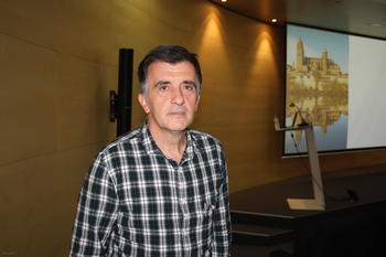 Luis Blanco, investigador del Centro de Biología Molecular Severo Ochoa, en su presentación en el IBFG.