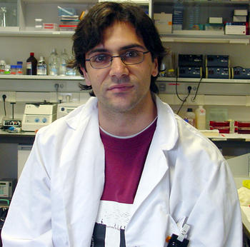 Francisco Vega en el laboratorio (Foto: CIC)