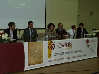 El Comité organizador de CARES 2013.